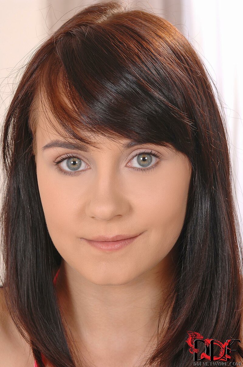 Поля, 23 года, 1 размер груди